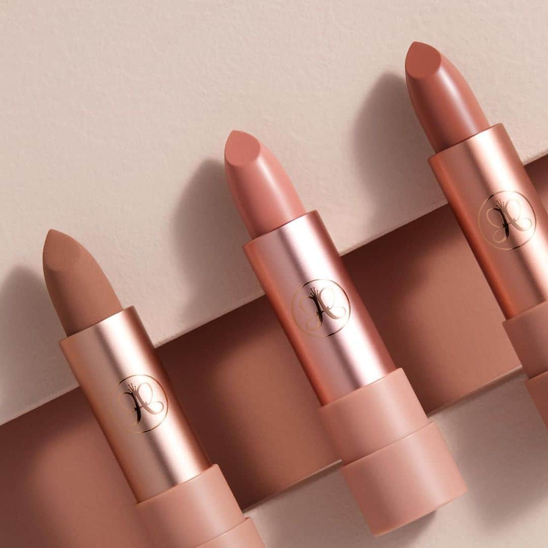 Anastasia Beverly Hillsさんのインスタグラム写真 - (Anastasia Beverly HillsInstagram)「New lip formula 💄 have you tried them yet?   From the left Velvet (ultra creamy matte), Tease and Praline (smooth ultra creamy satin)」11月26日 2時56分 - anastasiabeverlyhills