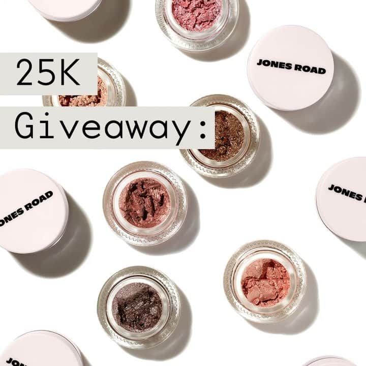ボビー・ブラウンのインスタグラム：「**CLOSED** Winners have been notified. Yayyy 25k followers on @jonesroadbeauty. What a month it’s been. Thankful for the love, for my posse, and to be back in the industry.  To celebrate, we’re giving away the complete Bright Eye Edit (6 Just A Sec and 5 Sparkle Wash shades), plus The Nancy Kit.  To enter: Like this post Follow @jonesroadbeauty and @justbobbidotcom Tag three friends in the comments. Extra entries for every additional comment tagging three friends. Giveaway closes on 11/28 at 12PM EST. One domestic and one international winner will be announced on 11/30.」