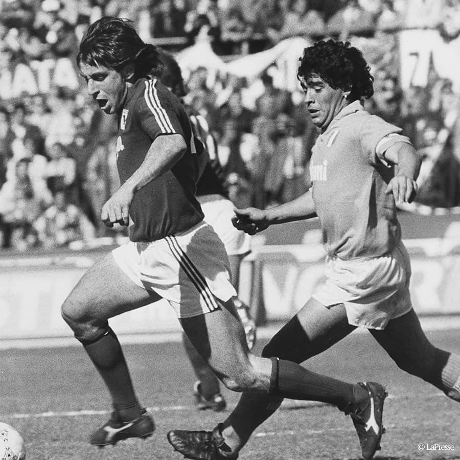 トリノFCさんのインスタグラム写真 - (トリノFCInstagram)「Il tuo calcio era poesia.  Buon viaggio, Diego #Maradona」11月26日 3時13分 - torinofc1906
