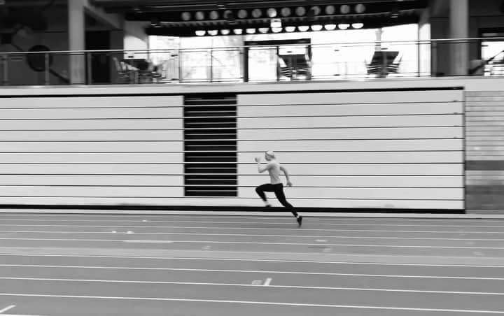 リーザ・マイヤーのインスタグラム：「there is no rush to acquire success. take your time. go your way. #sprint #speed #trackandfield #patience #sprintteamwetzlar」