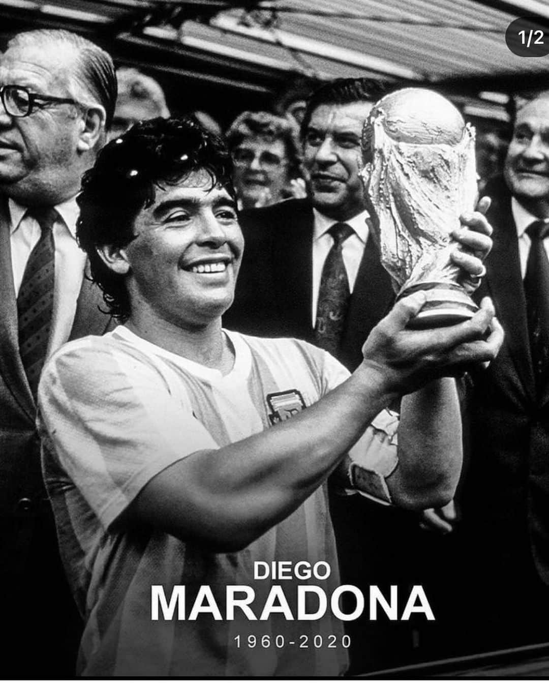 のインスタグラム：「Rest In Peace ídolo #maradona10」