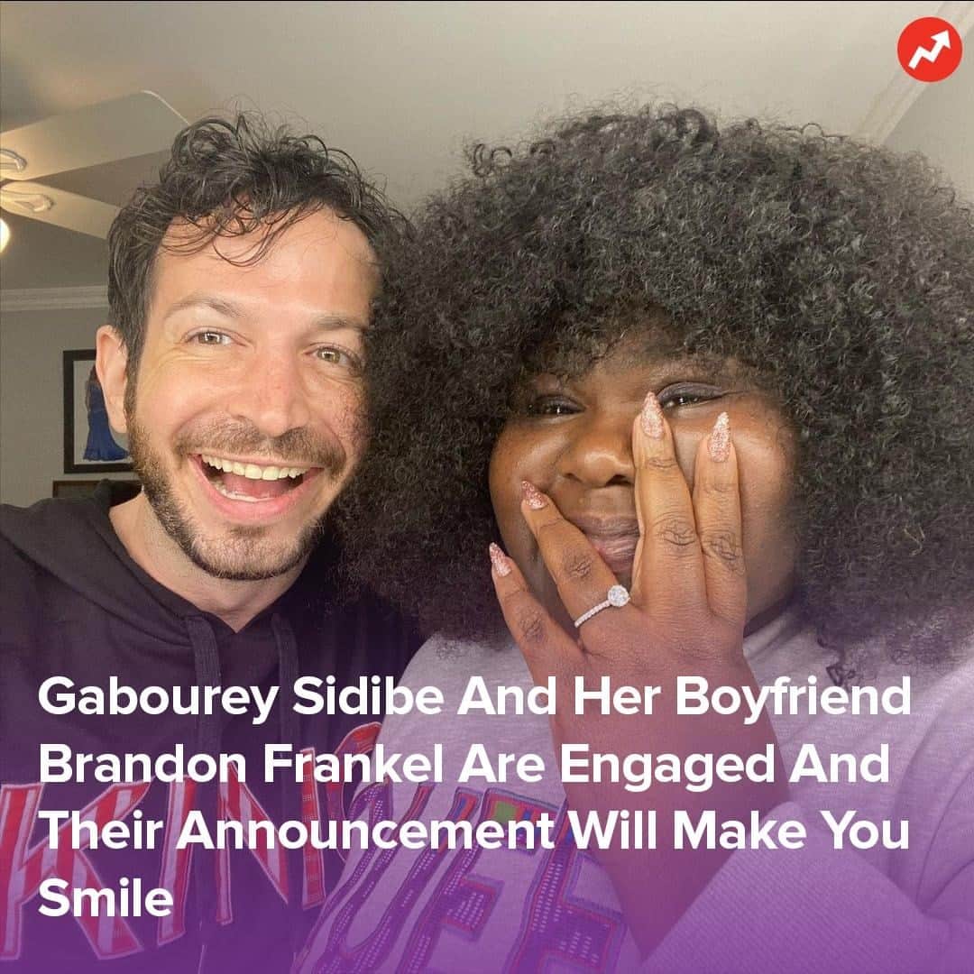 BuzzFeedさんのインスタグラム写真 - (BuzzFeedInstagram)「On Tuesday, the 37-year-old Antebellum star took to Instagram to share the exciting news. In the video, you can hear Brandon happily announce, "I put a ring on it!" Check out the full story in the link in bio 💍」11月26日 6時00分 - buzzfeed