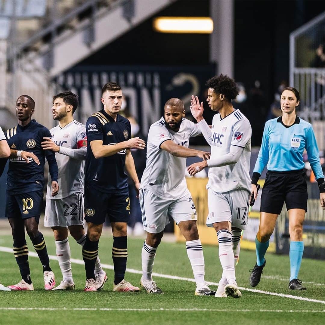Major League Soccerさんのインスタグラム写真 - (Major League SoccerInstagram)「@nerevolution's battle to knock out the number 1 seed in the Audi #MLSCupPlayoffs! 💪」11月26日 5時17分 - mls