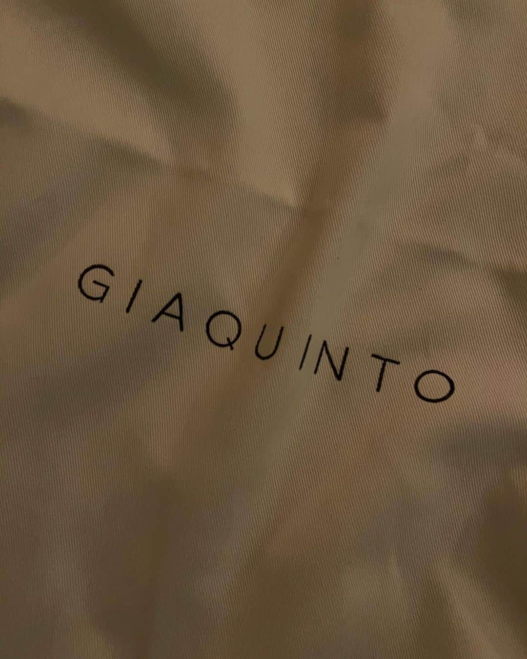 ベレン・ロドリゲスのインスタグラム：「#gift @giaquinto 🤍」