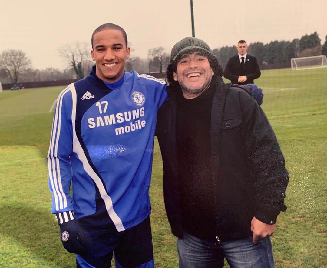 スコット・シンクレアのインスタグラム：「R.I.P Diego Maradona🙏🏽」