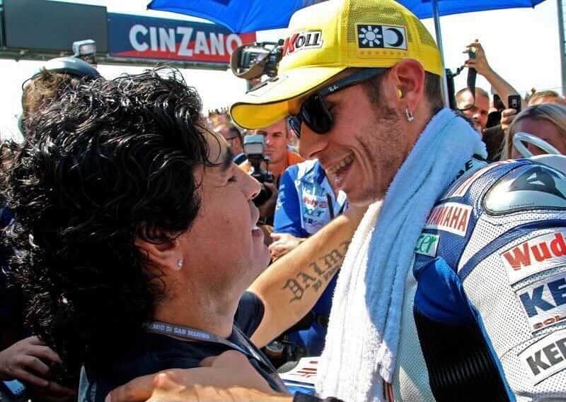 MotoGPさんのインスタグラム写真 - (MotoGPInstagram)「We're saddened to learn of the passing of Diego Maradona  A true sporting giant and one of the greatest footballers of any generation  The #MotoGP family sends its sincere condolences to his family and friends」11月26日 5時53分 - motogp