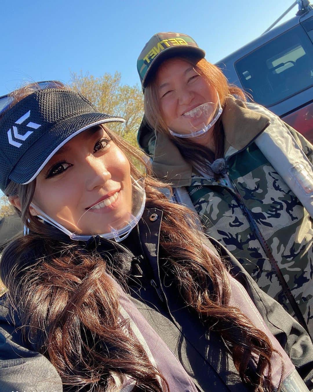 のインスタグラム：「@getnet_sugitosencho  .  エソ釣り名人ことはせがわしほりです❤️笑 GETNETの杉戸船長にお世話になりました☺️ . よりこさんにも優しくしてもらって…😭 船🚢操縦する姿はめちゃくちゃカッコよかったっす…💕 .  釣りにどハマりでっす 放送いつかね〜☺️ . .  #薬師寺流  #薬師寺保栄  #ゲットネット 　#杉戸船長  #琵琶後ガイド　#琵琶後南湖 #カルティバ  #杉戸繁伸  #琵琶湖バス釣り #サンライン   #琵琶湖釣果 #エクスプライド #lakebiwa  #bassfishingguide #getnet    #sunline  #入れ食い  #はせがわしほり  . #shimano #shimanofishing #daiwa #daiwafishing #湖   #釣り #釣りガール #釣り女子 #fishing   #海  #観光スポット  #キャンギャル」