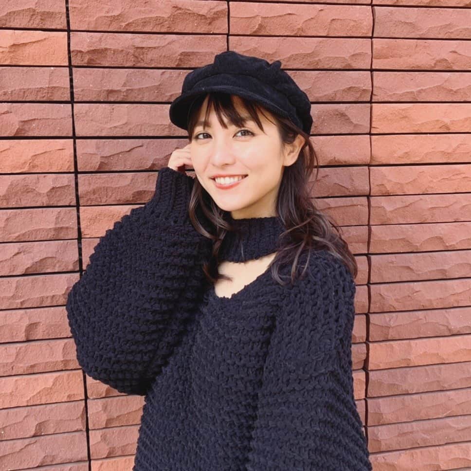石川恋さんのインスタグラム写真 - (石川恋Instagram)「#ootd 🍁 とある日の秋コーデ。 珍しい形の肌見せニットを着ました☺️🧶 #StyledbyRen」11月26日 17時03分 - ren_ishikawa