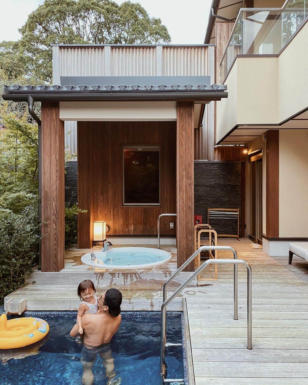 里見茜のグルメインスタ