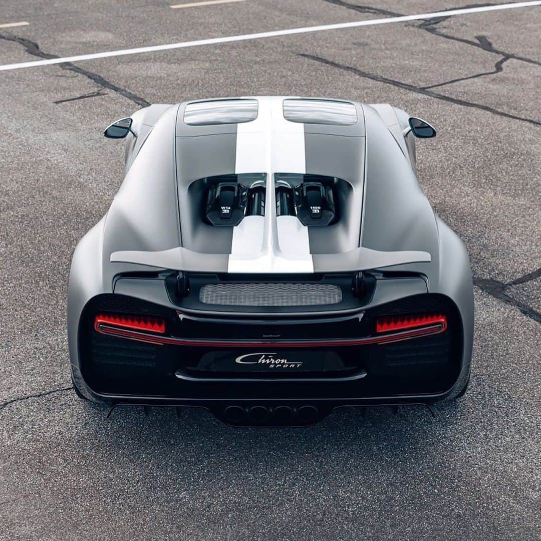 HYPEBEASTさんのインスタグラム写真 - (HYPEBEASTInstagram)「@hypebeastcarclub: @bugatti has created a limited edition Chiron Sport with enough power to easily take flight. Aptly named Les Légendes du Ciel, or “Legends of the Sky,” the car comes equipped with a quad-turbocharged 8.0-liter W16 engine capable of pushing out a whopping 1,500 horsepower and 1,180 pound-feet of torque, as well as a top speed electronically limited to 261 mph. Only 20 examples will be made with each going for roughly $3.41 million USD. Find out more via the link in bio.⁠⠀ Photo: Bugatti」11月26日 16時16分 - hypebeast