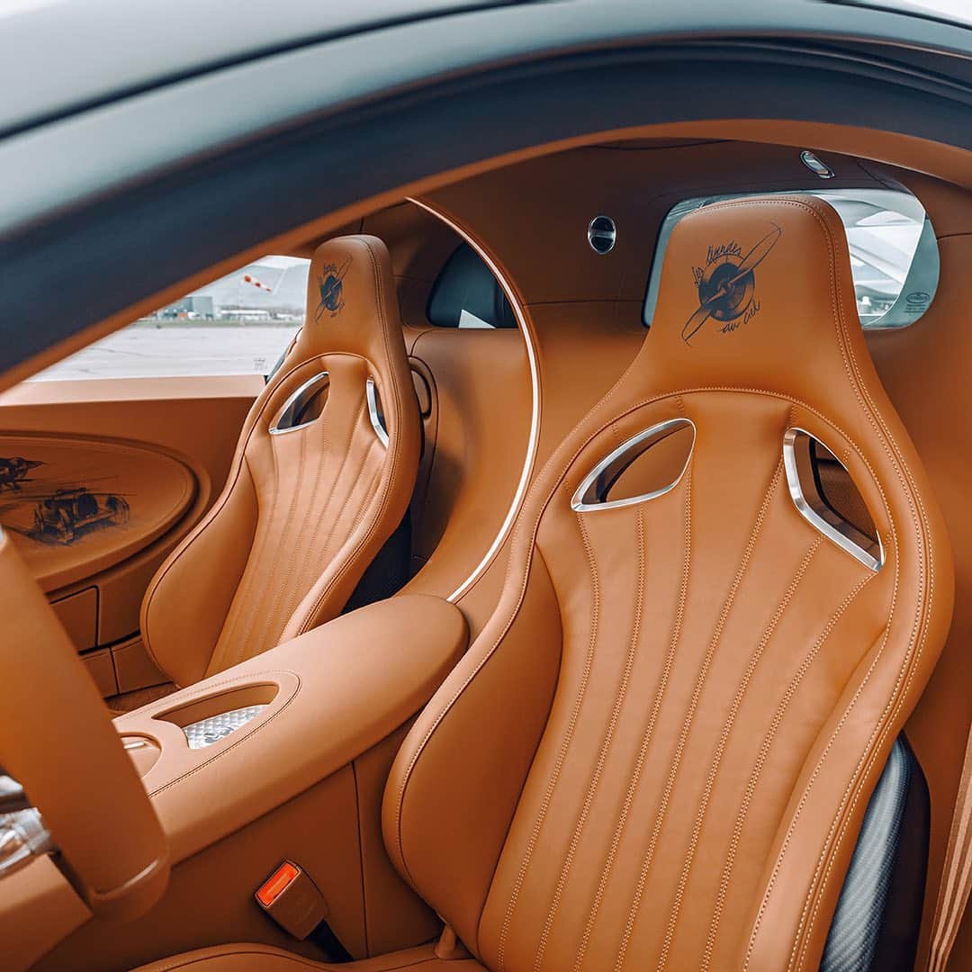 HYPEBEASTさんのインスタグラム写真 - (HYPEBEASTInstagram)「@hypebeastcarclub: @bugatti has created a limited edition Chiron Sport with enough power to easily take flight. Aptly named Les Légendes du Ciel, or “Legends of the Sky,” the car comes equipped with a quad-turbocharged 8.0-liter W16 engine capable of pushing out a whopping 1,500 horsepower and 1,180 pound-feet of torque, as well as a top speed electronically limited to 261 mph. Only 20 examples will be made with each going for roughly $3.41 million USD. Find out more via the link in bio.⁠⠀ Photo: Bugatti」11月26日 16時16分 - hypebeast