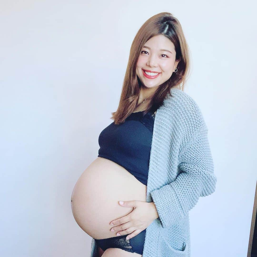 山田みおさんのインスタグラム写真 - (山田みおInstagram)「#35週 の#妊婦検診 にて、、 逆子がなおっていてひとまず安心しました😂💕 経過は順調❣️ #子育てママと繋がりたい　  #子どものいる暮らし　  #赤ちゃんのいる暮らし  #ベビスタグラム　  #子育てグラム  #ig_kids  #ig_baby  #2人育児  #4歳男の子  #1歳女の子  #成長記録  #育児記録  #育児あるある  #親バカ部  #ベビフル  #ママリ  #妊娠後期  #臨月突入  #プレママ  #ワーママ  #ワーママの勉強垢  #ワーママコーデ  #在宅ワーク  #在宅ワークママ  #ママのミカタ学校」11月26日 16時27分 - 30yamada_zaitaku