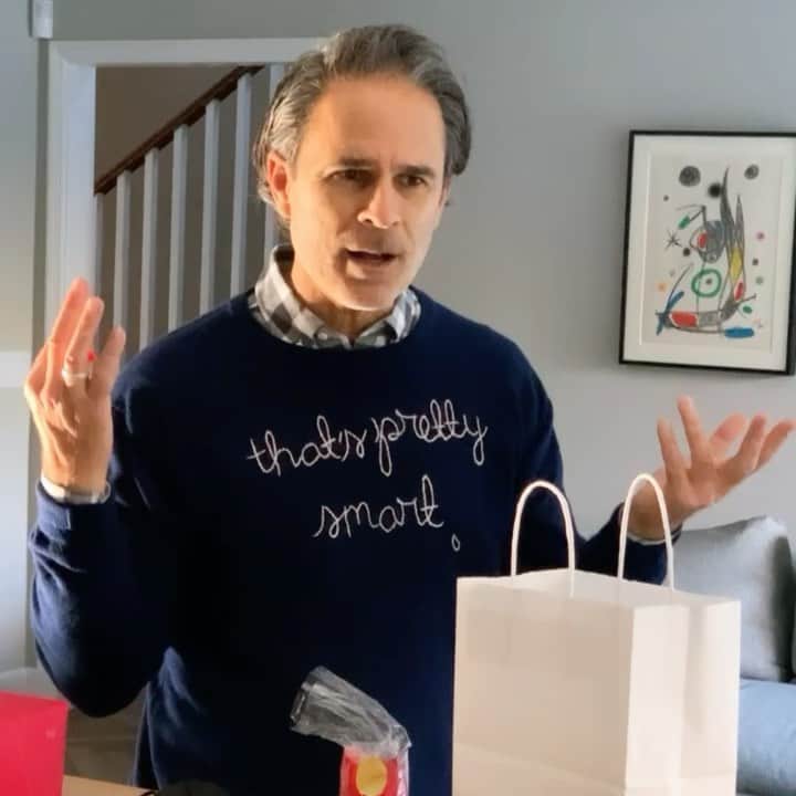 ブラッド・ゴレスキーのインスタグラム：「The great pumpkin pie debate 🥧🎃 @garyjanetti」