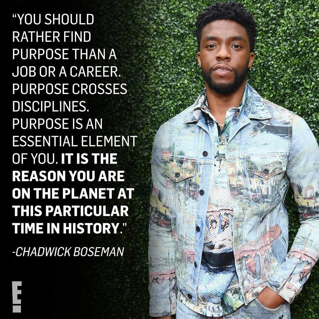 E! Onlineさんのインスタグラム写真 - (E! OnlineInstagram)「Forever #ThankfulFor the blessing to exist at the same time as Chadwick Boseman. Gone too soon, but never forgotten. 💔 (📷: Getty)」11月26日 8時01分 - enews