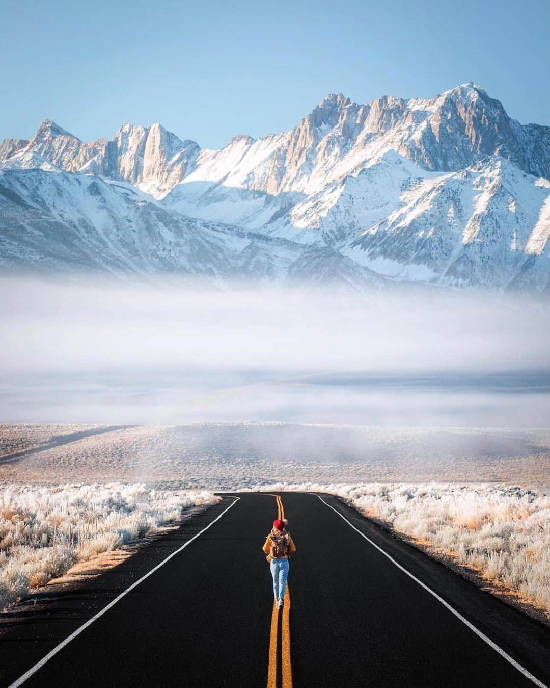 FOLKのインスタグラム：「Some Wednesday favorites. 1.) @kierra_summer @ryanresatka 2.) @marioshsmith 3.) @beasquire 4.) @entre2poles 5.) @jkwinders 6.) @helloemilie 7.) @christoph_schramm」