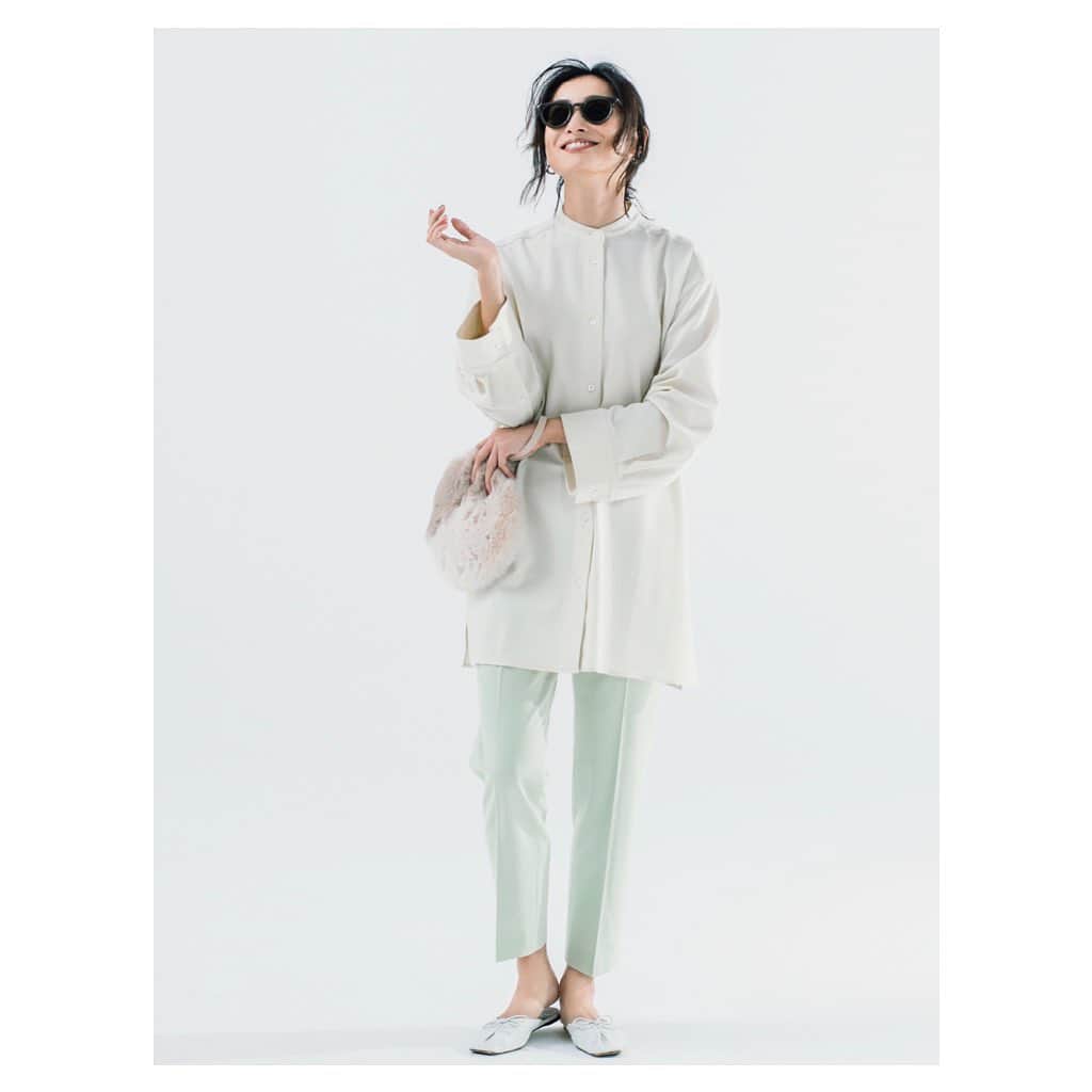 小濱なつきのインスタグラム：「What color gives me . @onwardcrosset  #onwardmag  #mint」