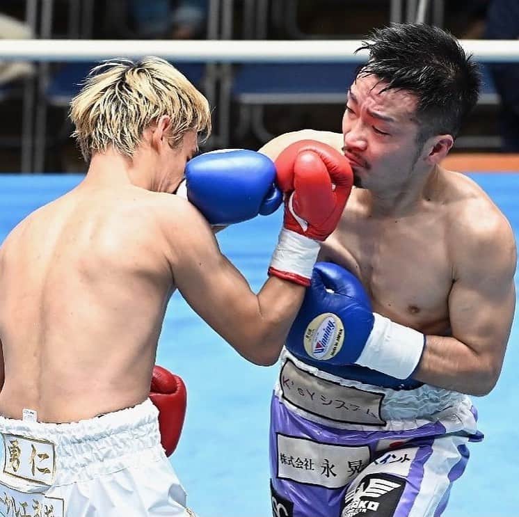 のインスタグラム：「Repost from @nori.yrm   昨日は世界からの再起戦 内容は全く誉められたものではありませんが 勝ちました  もっと練習頑張ります  コロナ禍の中後楽園ホールまで足を運んでくれた皆様  後楽園ホールの方々  GENKOTUを作ってくれた皆様  三迫会長をはじめ三迫ジムの皆様  #ライオンズジム　の皆様  何より試合をしてくれた  #高田勇仁　選手  ボクシングをやらせてくれて ありがとうございました」