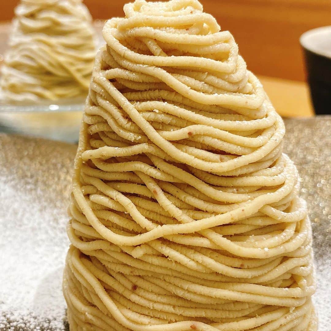 里井真由美のグルメインスタ