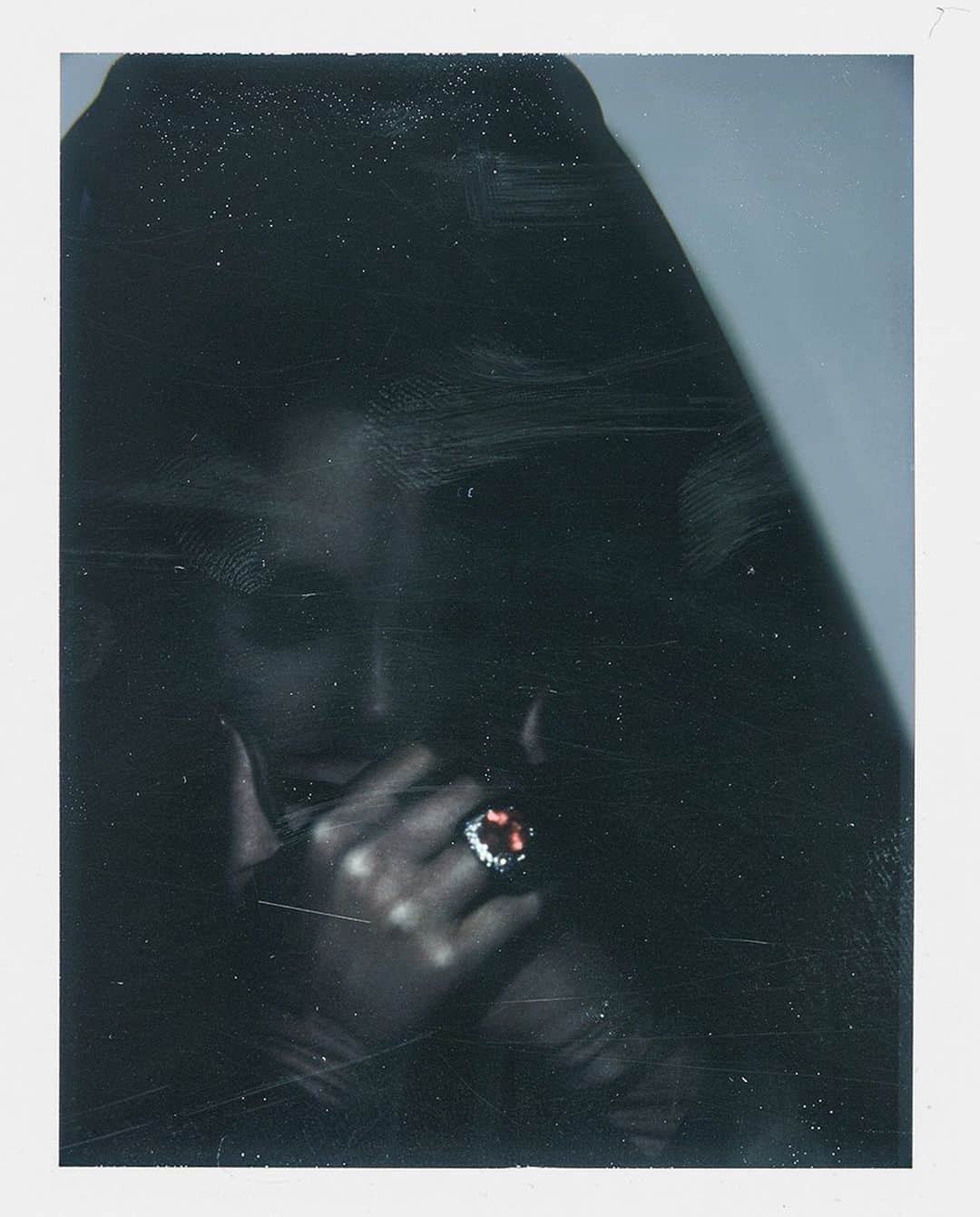 スティーヴン・クラインさんのインスタグラム写真 - (スティーヴン・クラインInstagram)「#POLAROID4SALE Lana Del Rey, 2015  Lana Del Rey, New York, 15 July 2015 Unique Fujifilm 3x4 print Sheet: 3 1/4 x 4 1/4 inches Signed in ink on the verso STEVENKLEIN.US See link in bio  #STEVENKLEINPRINTS #ShotbyKlein #LanadelRey @lanadelrey #Polaroid #Skarchive」11月26日 12時08分 - stevenkleinstudio