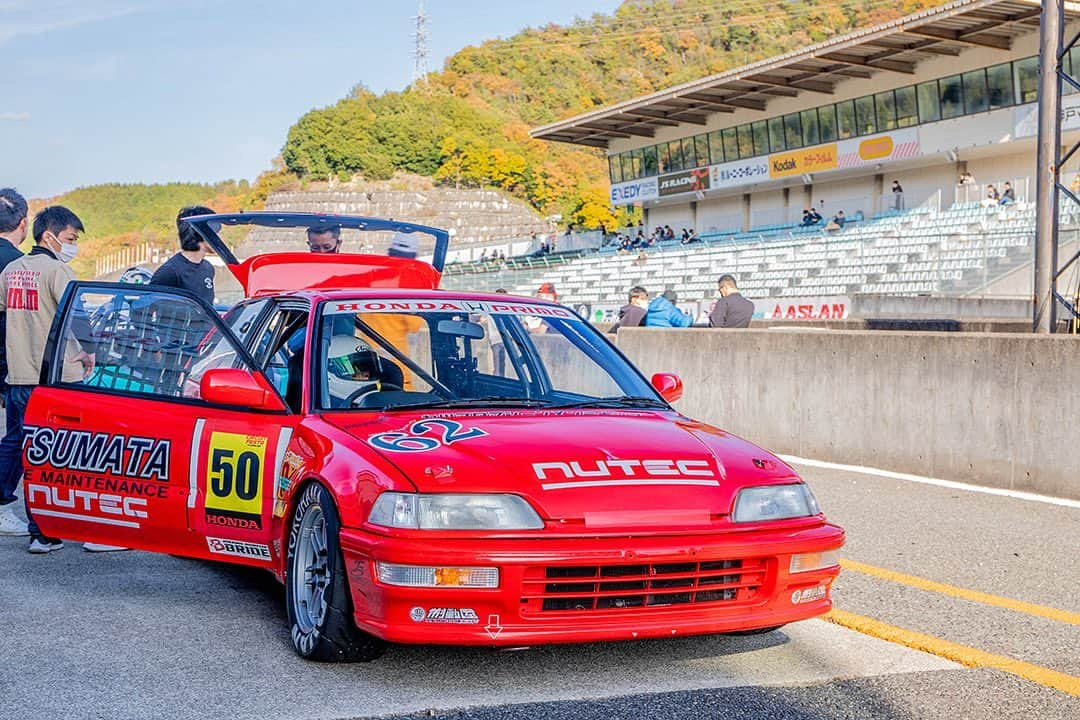 mistbahnさんのインスタグラム写真 - (mistbahnInstagram)「_ KATSUMATA MACHINE MAINTENANCE Honda EF9 CIVIC SiR _ _ Shot on Nov-15 2020 "Circuit Festa" "HONDA ONE MAKE RACE" organized by @aslan_inc_japan at Central Circuit. _ owner: @inkatsu0448 photo: @mistbahn _ _ JP) 2020年11月15日のセントラルサーキットで開催された「サーキットフェスタ」内の、アスランさん( @aslan_inc_japan )主催の「ホンダ・ワンメイク・レース」で撮影。 _ _ #circuitfesta #サーキットフェスタ #hondaonemakerace #centralcircuit #セントラルサーキット #カツマタマシーンメンテナンス #honda #civic #hondacivic #ホンダシビック #シビック #ctr #acuractr #ef9 #ef #efcivic #aslan #アスラン #aslan_inc_japan #osakajdm #kanjo #kanjostyle #kanjoracer #kanjozoku #timeattack #timeattackjapan #bseries #b16 #b16a #hondasontrack」11月26日 12時48分 - mistbahn