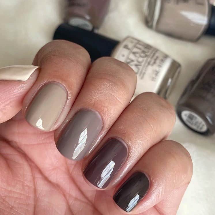 のインスタグラム：「Drop an emoji for your fave @opi brown 🤎  🥥Coconuts Over OPI 🇩🇪Berlin There, Done That 👨You Don’t Know Jacques 🐕How Great Is Your Dane? By: @mylacqueredlife Head to our #linkinbio to explore all our brown shades.   #OPIObsessed #ColorIsTheAnswer #NOTD #NailSwag #NailsOfInstagram #NailsOnFleek #NailPolish #Nails #OPI #brown #brownails」