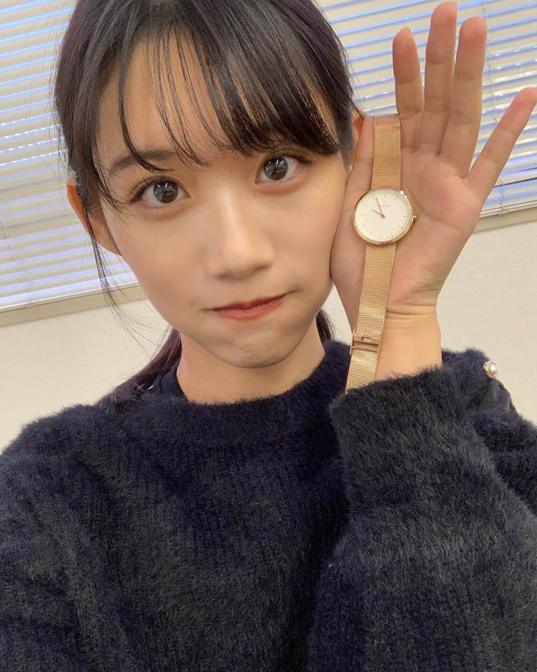 仲間由依のインスタグラム：「Nordgreenさんから以前頂いた時計  〜デンマークのコペンハーゲンを拠点とする時計ブランド〜 Nordgreenさんは北欧のミニマリズムを体現するデザインと腕時計ご購入毎にご参加いただける社会貢献プログラムがユニークなブランドなんだ〜🍀  #nordgreen #ノードグリーン  35%OFFクーポンコード：（有効期間11/21 - 12/1)  ynmcr35」