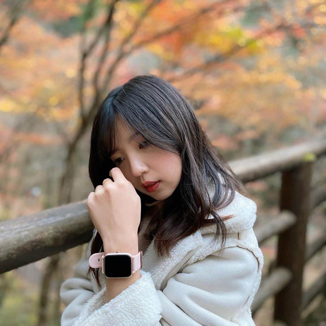 めいさんのインスタグラム写真 - (めいInstagram)「- @skyfly581 様のスマートウォッチ⌚️ どんな服装でも合う、お気に入りの時計の１つ✨  今このスマートウォッチをテストできる人を探しています。テストした後、商品は返却不要です。興味があれば、是非 @skyfly581に連絡してください☺️  #東京#tokyo#時計#紅葉#instagood#smartwatch#スマートウォッチ#写真#watch#インスタ女子#ホワイトデーギフト#腕時計#インスタ映え#japan#腕時計くら部#セルフィー#red#美意識#自撮り女子#フォロー#インスタ日記#時計好きな人と繋がりたい#腕時計好きな人と繋がりたい#おしゃれ#selfie#follow#赤#自撮り#girl」11月26日 14時00分 - meitienlin1125