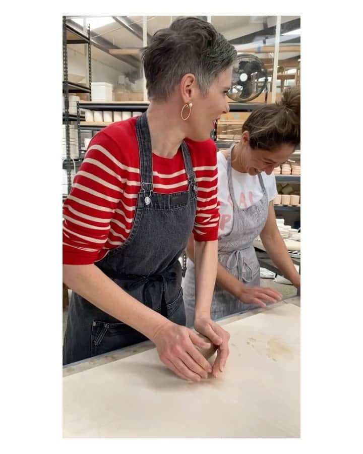 カレンウォーカーのインスタグラム：「KW Makers // Auckland ceramicist Yon Kavvas, @ClaybirdCeramics, shows Karen how to make the ring cones from our collab - available in-store and on karenwalker.com now」