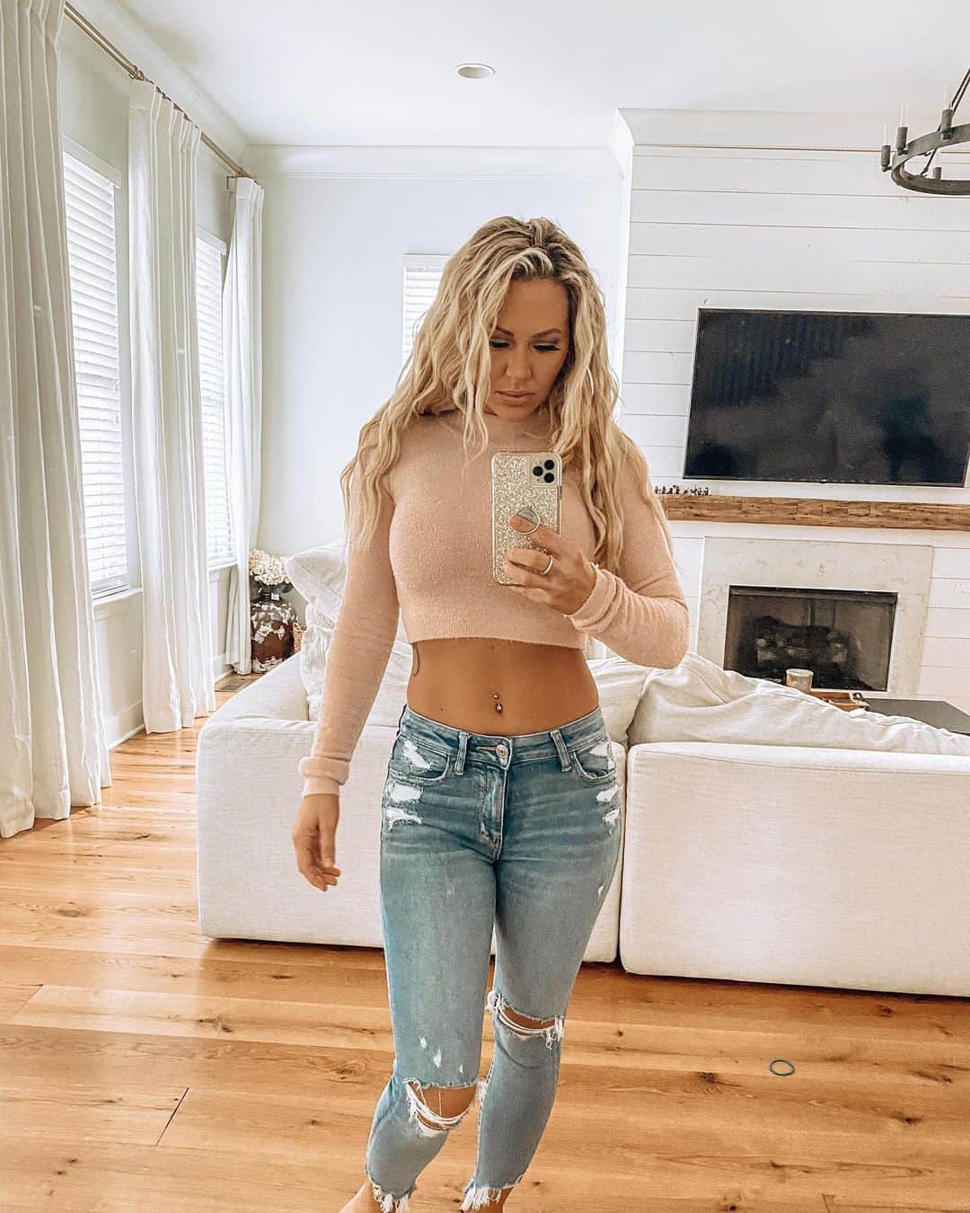 Kindly Myersのインスタグラム：「Casual AF」