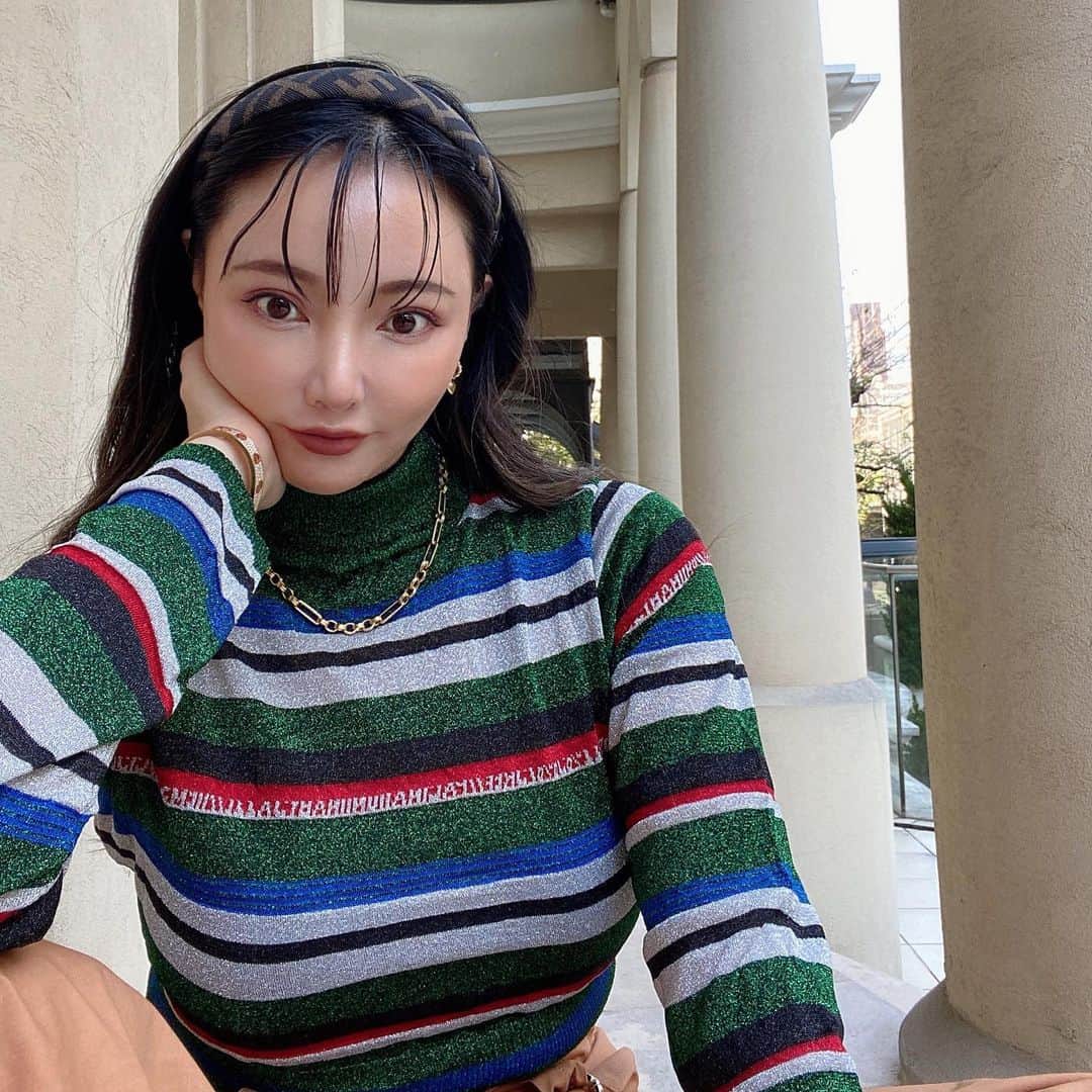クリスティン・ウェイのインスタグラム：「Looking forward to the coming weekend #ootd #cwfashion  #christinewei #クリスティンウェイ #valmuer #ヴェルムーア #fashiongram #fashionista  #セットアップコーデ」