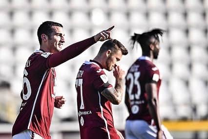 フェデリコ・ボナッツォーリのインスタグラム：「Gol e passaggio del turno! 💪🏻⚽️」