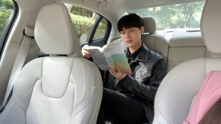イ・ミンホのインスタグラム：「난 꽈리공장공장장이 아니고 무기ㅇ.. 휴 두고보자...! #구미호뎐 #이무기」