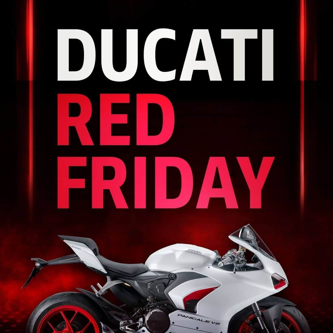 Ducati Japanさんのインスタグラム写真 - (Ducati JapanInstagram)「昨年も開催しご好評頂きました「DUCATI RED FRIDAYフェア」を、今年も11月27日（金）より開催いたします。  「DUCATI RED FRIDAY フェア」開催概要 フェア開催期間：2020年11月27日（金）～2020年12月27日（日） フェア対象モデル：ドゥカティならびにスクランブラー全車両 フェア内容：フェア開催期間中の毎週金曜日、土曜日、日曜日にご来店いただきお見積もりをされたお客様にドゥカティ・オリジナルマスクをはじめ、ノベルティをプレゼントいたします。 フェア開催店舗：全国のドゥカティジャパンネットワーク店  キャンペーンの詳細については、プロフィール( @ducatijapan )のリンクよりドゥカティ・ジャパンのサイトでご確認ください。  是非ともこの機会にお近くのドゥカティジャパンネットワーク店へお越し下さい！  ※ノベルティはなくなり次第フェアを終了させていただきます。詳しくはディーラーにお問い合わせください  #ドゥカティいいじゃん #DucatiRedFriday2020」11月26日 18時00分 - ducatijapan