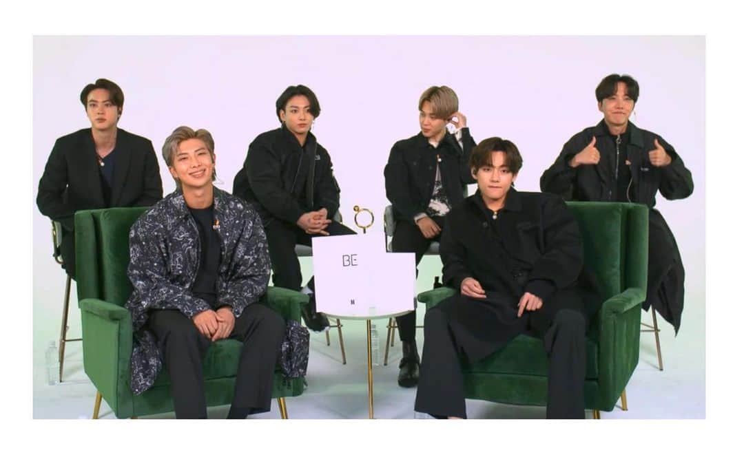 Valentinoさんのインスタグラム写真 - (ValentinoInstagram)「On @goodmorningamerica, the members of @bts.bighitofficial were photographed in a range of Valentino Mens looks designed by @pppiccioli」11月26日 18時23分 - maisonvalentino