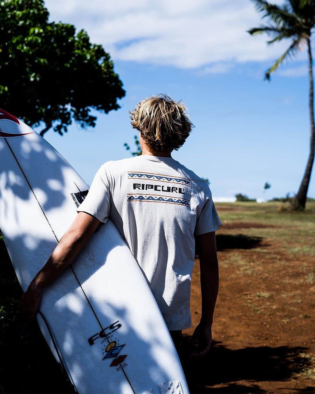 Rip Curl Australiaさんのインスタグラム写真 - (Rip Curl AustraliaInstagram)「Looking for the Ultimate Christmas Gifts? We've got you covered. ⁠⠀ ⁠⠀ Hit the link in bio, shop today AND score a FREE Premium Beach Towel while you're at it.」11月26日 18時43分 - ripcurl_aus