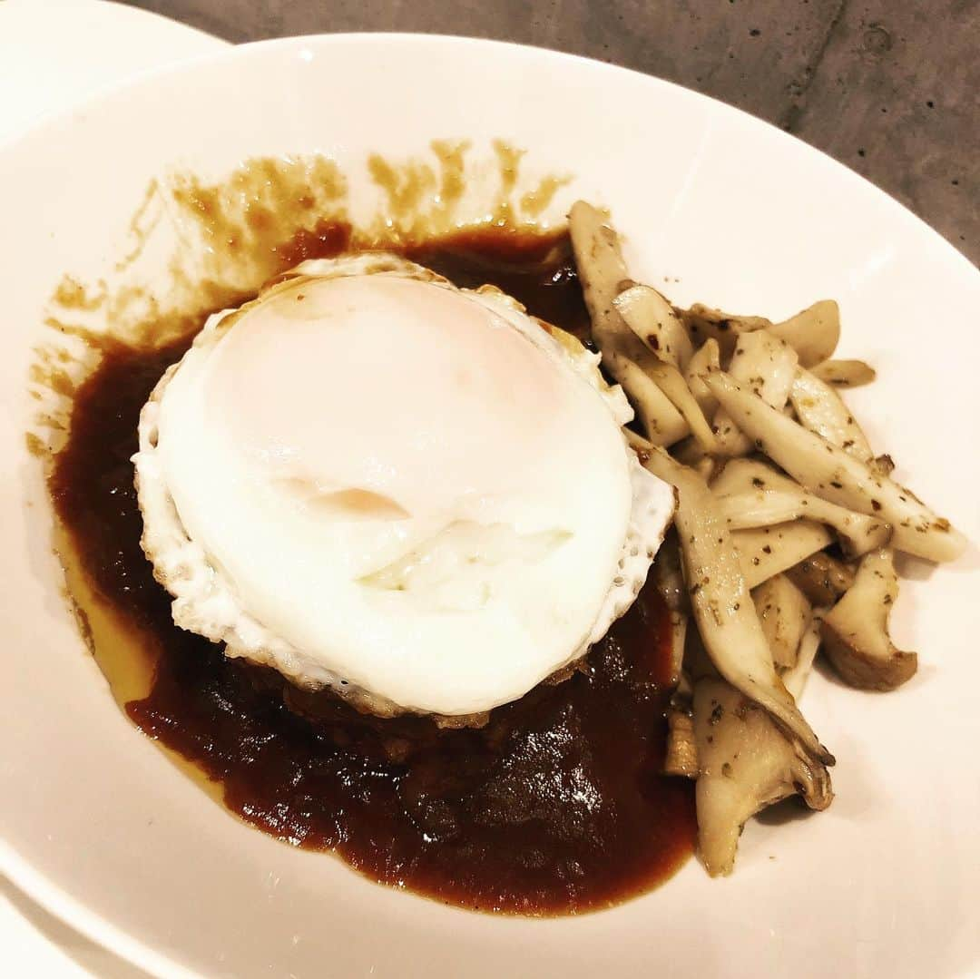 野久保直樹さんのインスタグラム写真 - (野久保直樹Instagram)「☆ 🤩Today’s dinner 🤩 🍽デミグラスハンバーーーーグ‼️🍽 ん〜美味❣️ ☆ #瀬戸のもち豚  #せと姫  #瀬戸牧場  #ブランド豚 #日本畜産  #ニッチク  @nicchiku.setohime」11月26日 19時07分 - naoki_nokubo