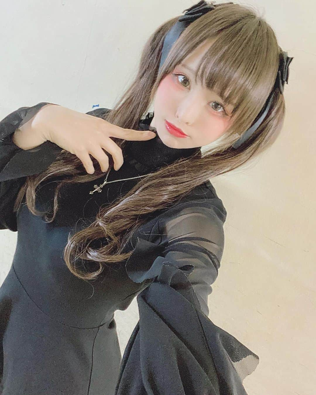 ゆかにゅんさんのインスタグラム写真 - (ゆかにゅんInstagram)「#Japanesekawaii #Idol #アイドル #Japaneseidol #selfie #twintail  #自撮り女子 #ツインテール #japanesemodel #photograph #picture #portrait #tokyo #instagood #tokyofashion #snap #model #gallery #コスプレ #コスプレイヤー #cosplay #cosplayers #ポートレート女子 #東京カメラ部 #Gothic #japan_of_insta #Japanesegirl #followme」11月26日 19時01分 - yuka_neko_nyun