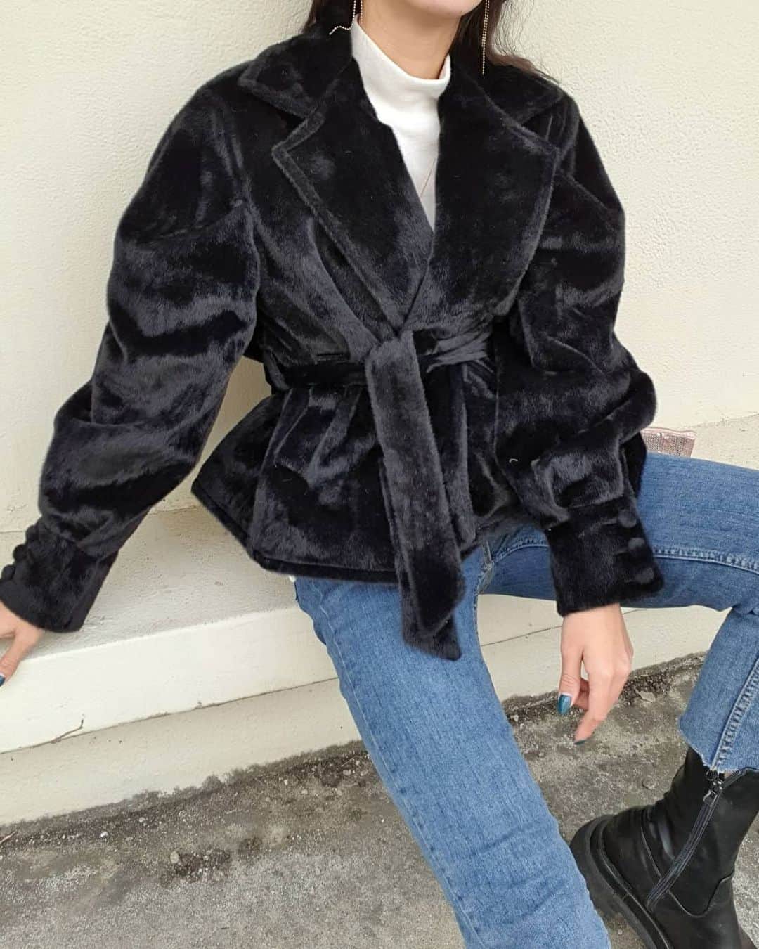 minikkallongさんのインスタグラム写真 - (minikkallongInstagram)「소주 땡기는 날이네요 요 아이는 연말룩으로 딱이구요🌹 #국내제작#송치울코트#누빔#미니깔롱」11月26日 19時10分 - minikkallong