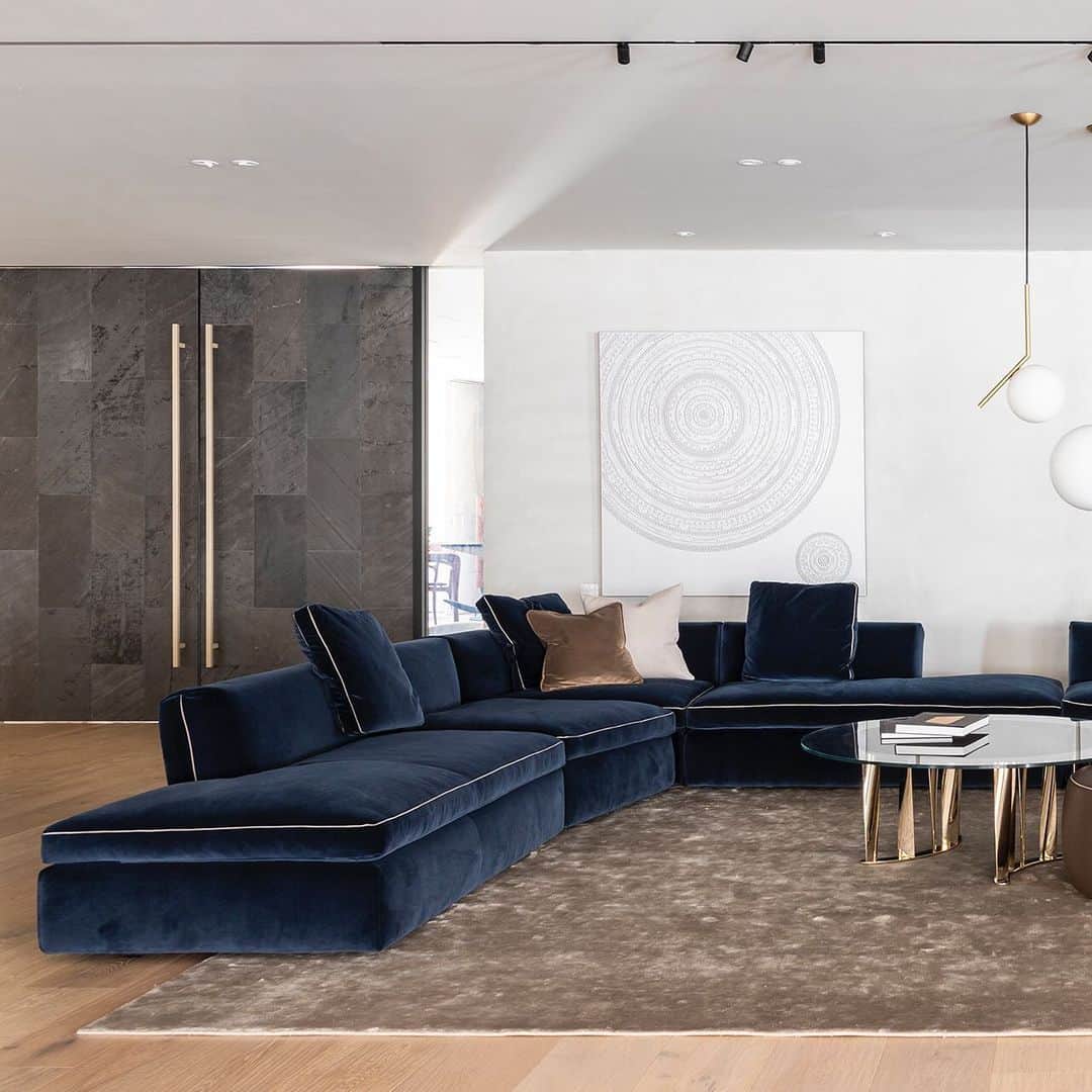 Cassina ixc. (カッシーナ・イクスシー) のインスタグラム