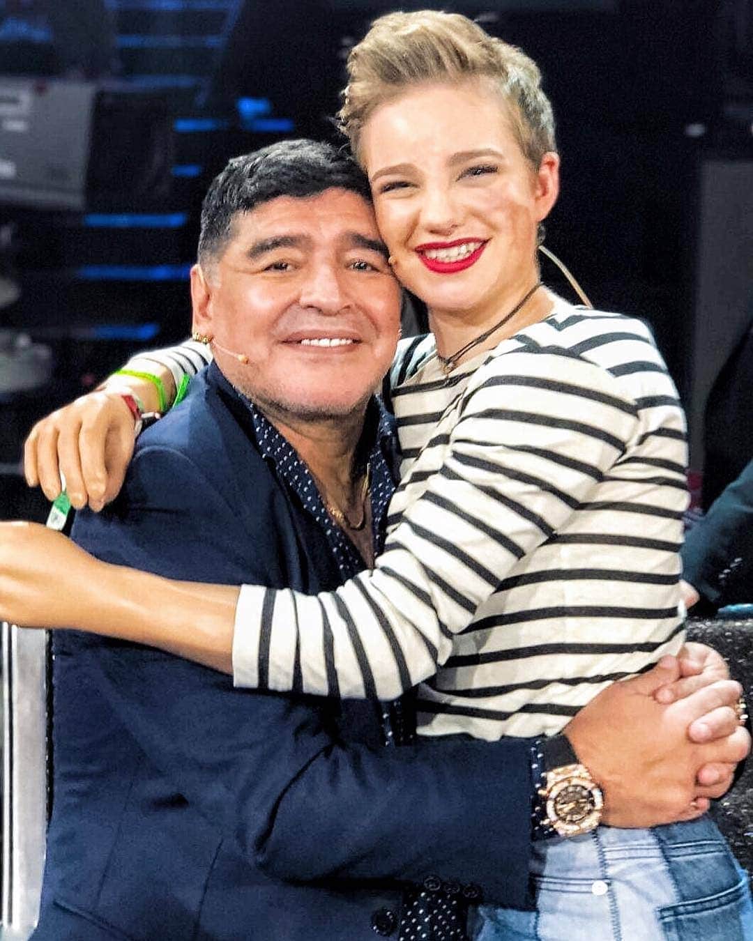 ベアトリーチェ・ヴィオのインスタグラム：「Se sembra impossibile allora si può fare: ce lo hai insegnato anche tu, Diego! 🙌🏻💕 #Maradona #D10S #AD10S」