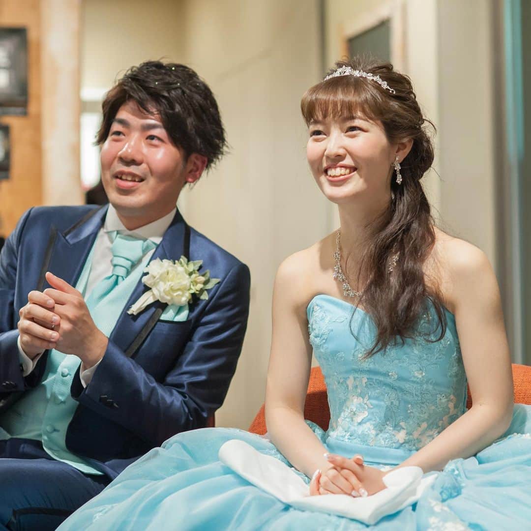 和婚スタイルさんのインスタグラム写真 - (和婚スタイルInstagram)「.  会食での風景💫 大切な人達に囲まれて過ごす和やかな時間は、忘れられないものになりますね❣️  和装だけでなく洋装も楽しめます♪  .  @wakonstyle  #和婚スタイル  #神社婚 #和婚 #和装 #色打掛  #白無垢 #wakon #綿帽子 #ウェディングフォト #ブライダルフォト #ロケーションフォト #前撮り #和装ヘアスタイル #神前式 #関西花嫁 #関東花嫁 #九州花嫁 #神前式挙式 #結婚式 #ウェディング #2020春婚 #2020夏婚  #2020秋婚 ＃2020冬婚 #日本中のプレ花嫁さんと繋がりたい #weddingphotography #前撮り #前撮りキャンペーン #会食 #お食事会 #会食プラン」11月26日 19時28分 - wakonstyle