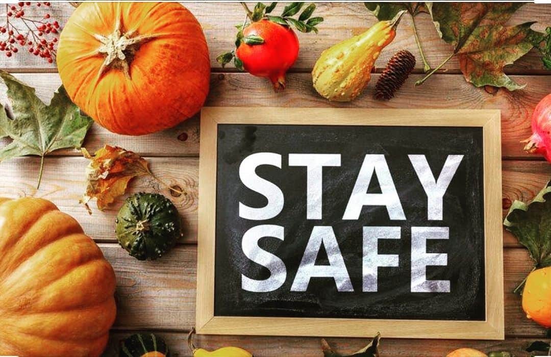 レイ・アレンのインスタグラム：「Happy Thanksgiving everyone! Eat well wherever you are and stay safe! If you’re reading this Covid hasn’t taken you away from us so you have a lot to be thankful for.  Don’t take today for granted! I have always been thankful for my health but this year really hits home. We can’t be who we need to be to this world if we are sick or dead so please take care of yourselves and be considerate of those around you by wearing your masks and keeping your distance. What are you thankful for? #thanksgiving2020 #socialdistancing」
