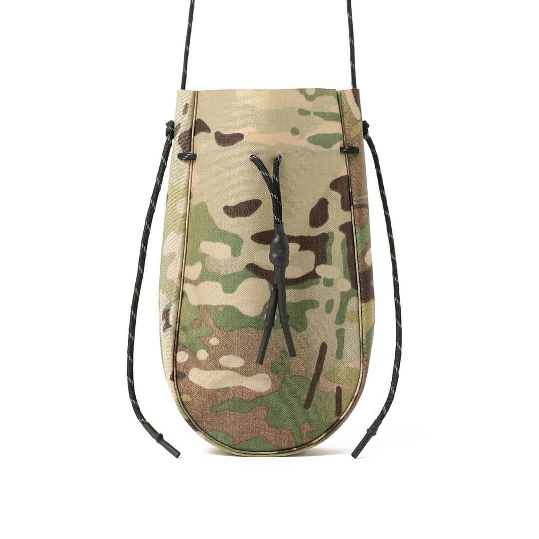 BEAMS ZAKKAさんのインスタグラム写真 - (BEAMS ZAKKAInstagram)「吉岡衣料店 × bPr BEAMS / "別注 DRAWSTRING BAG S CAMO"  様々な迷彩柄を配した別注モデル。大きさも普段使いに最適なサイズ感です。 スタイリングのアクセントとしてもおすすめのバッグ。どの柄にするか悩んじゃうかも。  @yoshiokairyouten @bpr_beams @beams_official   #beams #bprbeams #yoshiokairyouten #bag #drawstringbag #camo #ビームス #bprビームス #吉岡衣料店 #トートバッグ #ドローストリングバッグ #カモ柄 #迷彩 #beams別注」11月26日 19時59分 - bpr_beams