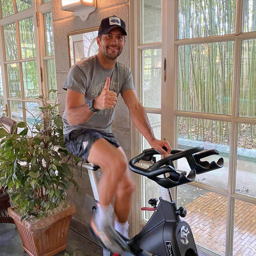 フェルナンド・ベルダスコのインスタグラム：「De vuelta al trabajo !!  Back to work !!」