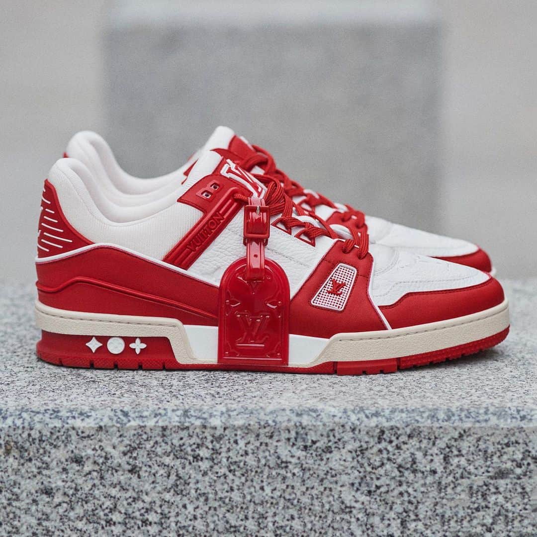 HYPEBEASTさんのインスタグラム写真 - (HYPEBEASTInstagram)「@hypebeastkicks: @louisvuitton has teamed up with non-profit @red once again for a collaborative sneaker designed in support of the fight against AIDS. Dubbed the Louis Vuitton I (RED), the shoe arrives in white leather embossed with the brand’s signature monogram motif alongside red detailing. Look for it to drop on December 1, also known as World AIDS Day, via Louis Vuitton’s website for $1,270 USD. For each pair sold, $200 USD will be donated to the @globalfund.⁠⠀ Photo: AIDS」11月26日 20時02分 - hypebeast