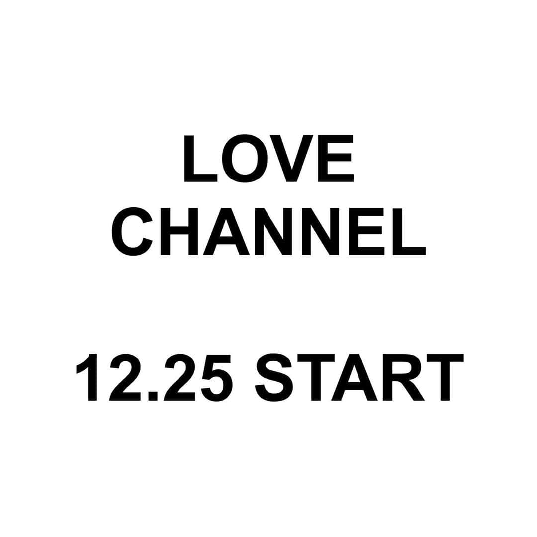 佐山愛さんのインスタグラム写真 - (佐山愛Instagram)「❤︎  YouTube チャンネル 「LOVEchannel -らぶちゃん」  2020/12/25  START‼️  チャンネルとTwitterのリンクはハイライトにあるよ👍💕  チャンネル登録&フォローお願いしまーーーす❤️  目指せ‼️ 初投稿前に登録者数1万人✨✨✨✨  *.゜｡:+*.゜｡:+*.゜｡:+*.゜  Hi guys! This december 25  I started a YouTube channel !!  Check it out 👉👉👉LOVEchannel👈👈👈  I have YouTube & Twitter The link is posted on my highlight  Please subscribe my channel & follow my Twitter !!  Don’t for get it🙅‍♀️✨  Thanx💕💕  *.゜｡:+*.゜｡:+*.゜｡:+*.゜  2020/12/25 YouTube频道  「LOVEchannel」开播啦💕✨  YouTube和Twitter链接在Highlight里面可以看到，欢迎大家关注😍🙏  *.゜｡:+*.゜｡:+*.゜｡:+*.゜  유튜브 채널 「LOVEchannel」  2020/12/25 시작합니다!  유튜브와 트위터 링크가 하이라이트에 있으니 체크해주세요👀‼️  지금 바로 채널 등록 & 팔로우 해줘😘💕」11月26日 20時17分 - ai_sayama0108