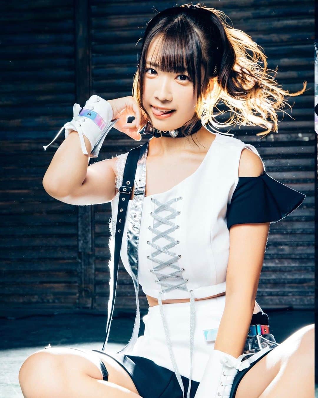 天羽希純のインスタグラム：「【ご報告】  私、天羽希純は12/3に #2i2 (二ー二)《@2i2jp 》として #HASHTAGRECORD よりアイドルデビューする事になりました。  #ゼロイチファミリア から2つ目のユニットです。  何もかもが違う特別な環境に戸惑いもありますが、私のアイドル最終章みなさんと一緒に全力で歩みたいです。」