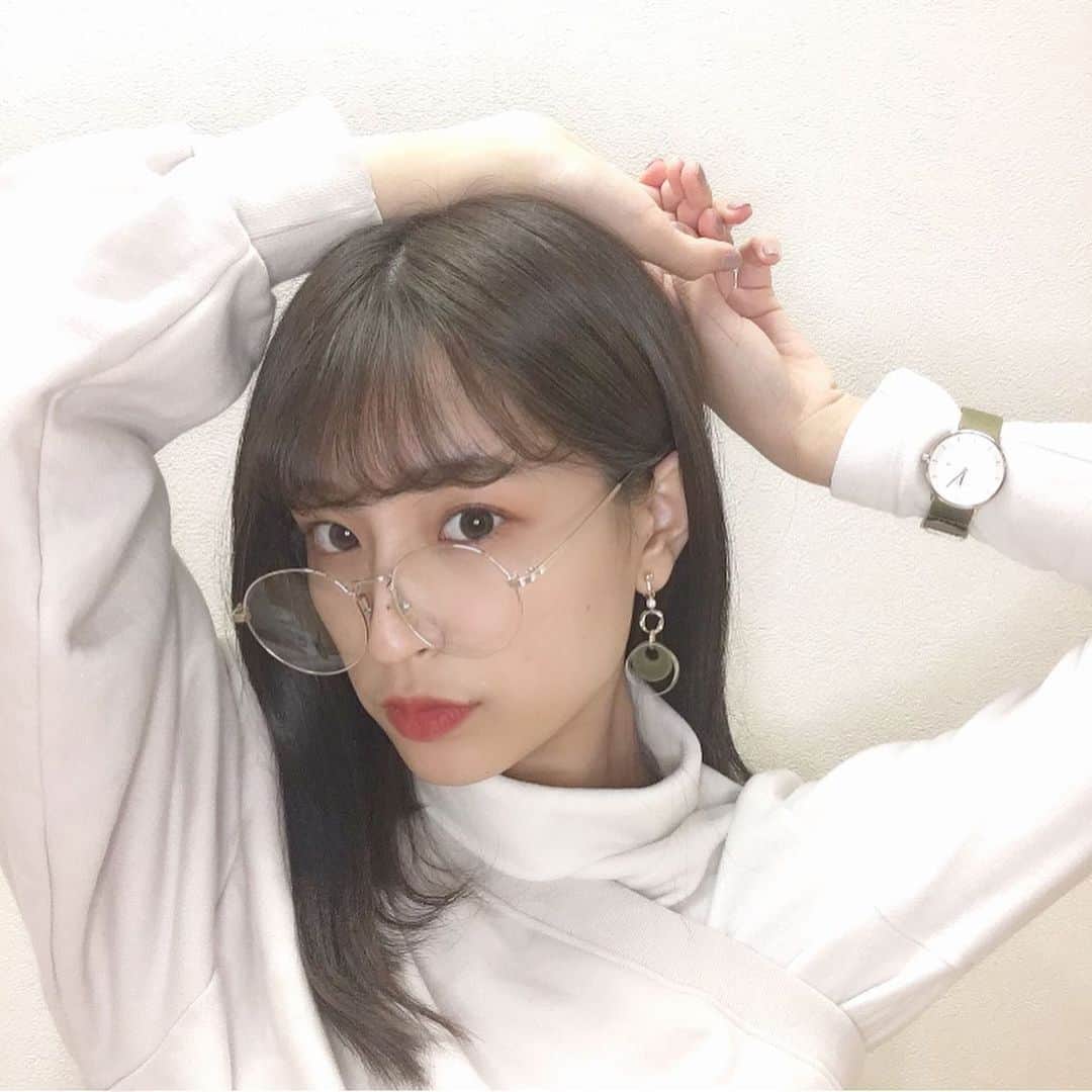 佐藤華純のインスタグラム：「.  【 #nordgreen 】  Jakob Wagnerさんによる北欧デザインの腕時計🕑🕊  今回は、グリーンナイロンのベルトに付け替えて着用してみた！カジュアルで素敵…🌿  今回は、ブラックフライデーということで、以下のクーポンコードを使用すると35%OFFで購入可能だよ✨  クーポンコード : ksmcr35 (有効期間〜12/1)  ーーーーーーー【 #みんポチ 】ーーーーーーー  本日も投票お願いします✊🏻🌷 プロフィールに貼っているURLから、LINE認証をして投票してねっ！！！  #ミスキャンパス立命館2020 #MCR2020  #立命館 #立命館大学 #京都 #女子大生  #ミスキャン #ミスコン #ファイナリスト  #ノードグリーン #nordgreenwatches #腕時計 #クリスマスプレゼント #置き画 #置き画倶楽部」