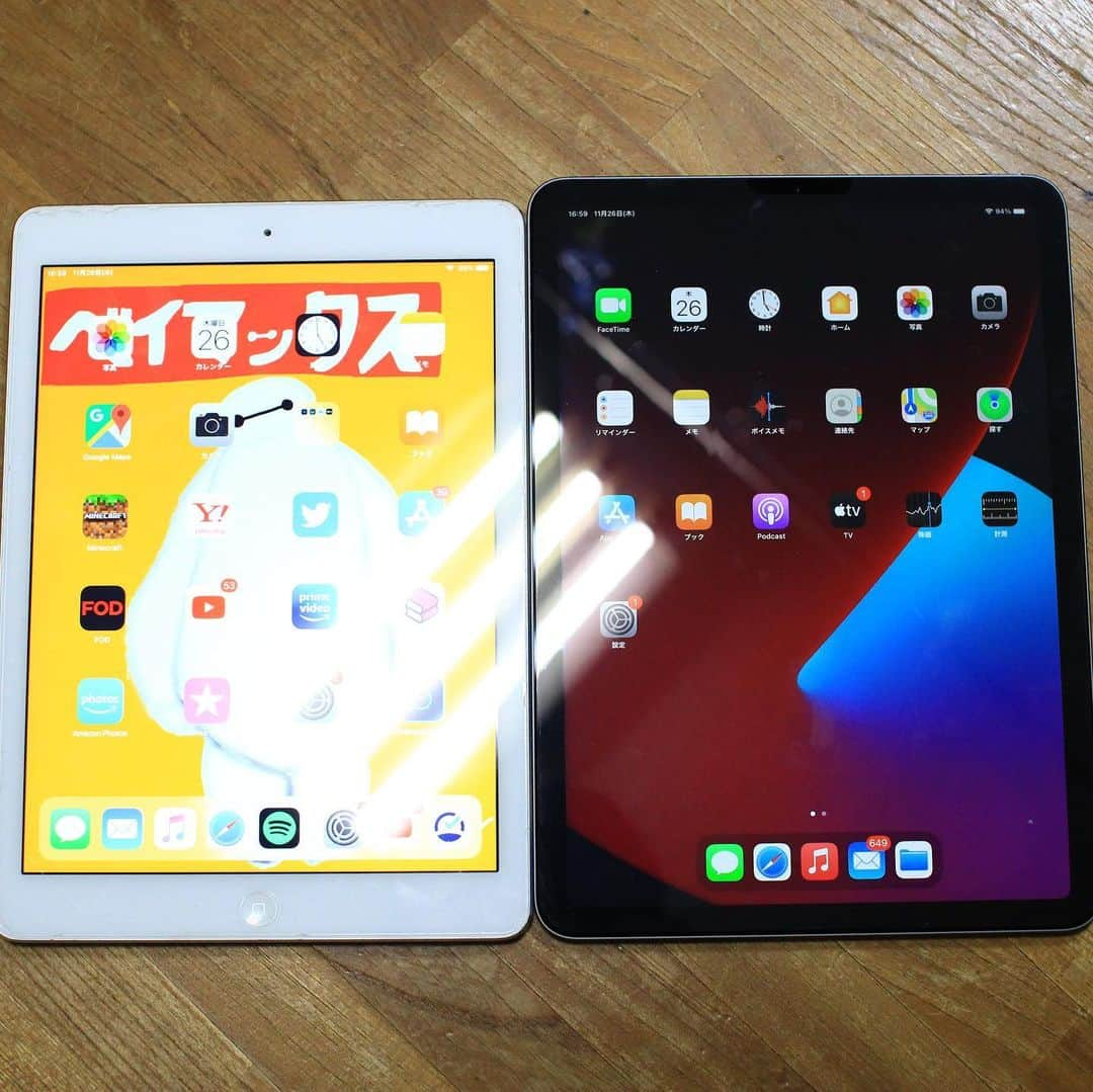 木村真人さんのインスタグラム写真 - (木村真人Instagram)「新型iPad Air 遂にゲットしました！ 初代iPad Air 使い始めてもう7年！ ケーブル繋いでないと電源落ちるまでになってました。これでやっとiPad OSが使えます！ 丁度ネット回線の契約でキャッシュバックやっており格安で予約し、予想以上に早く手元に来ました(^^) 写真、動画編集捗る〜〜〜 あとはApple pencil買うかどうか… #ipadair4 #ipadair #初代iPadair」11月26日 20時48分 - masato_spinner