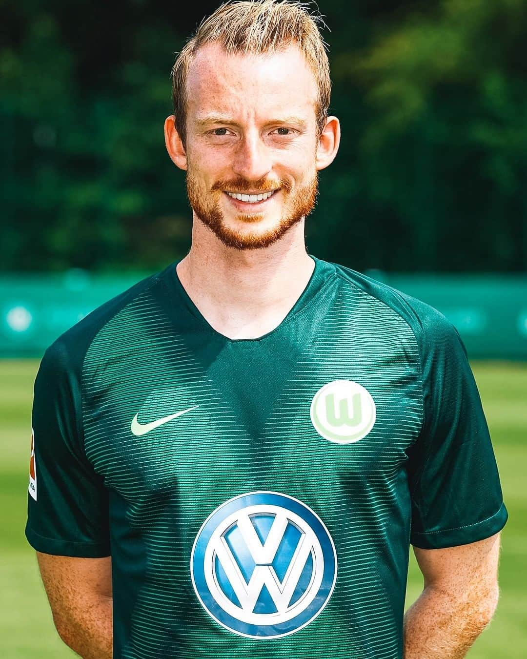 VfLヴォルフスブルクさんのインスタグラム写真 - (VfLヴォルフスブルクInstagram)「Bundesliga-Debüt vor exakt 9⃣ Jahren! 💚  Mittlerweile befindet sich @ma27 in der zehnten Saison mit unseren Wölfen. Welche Emojis beschreiben ihn am besten? 🥰  #onthisday #vflwolfsburg #arnold #tb #arbeitfussballleidenschaft #bundesliga #immernurdu #immer_hungrig #emoji」11月26日 20時57分 - vfl.wolfsburg